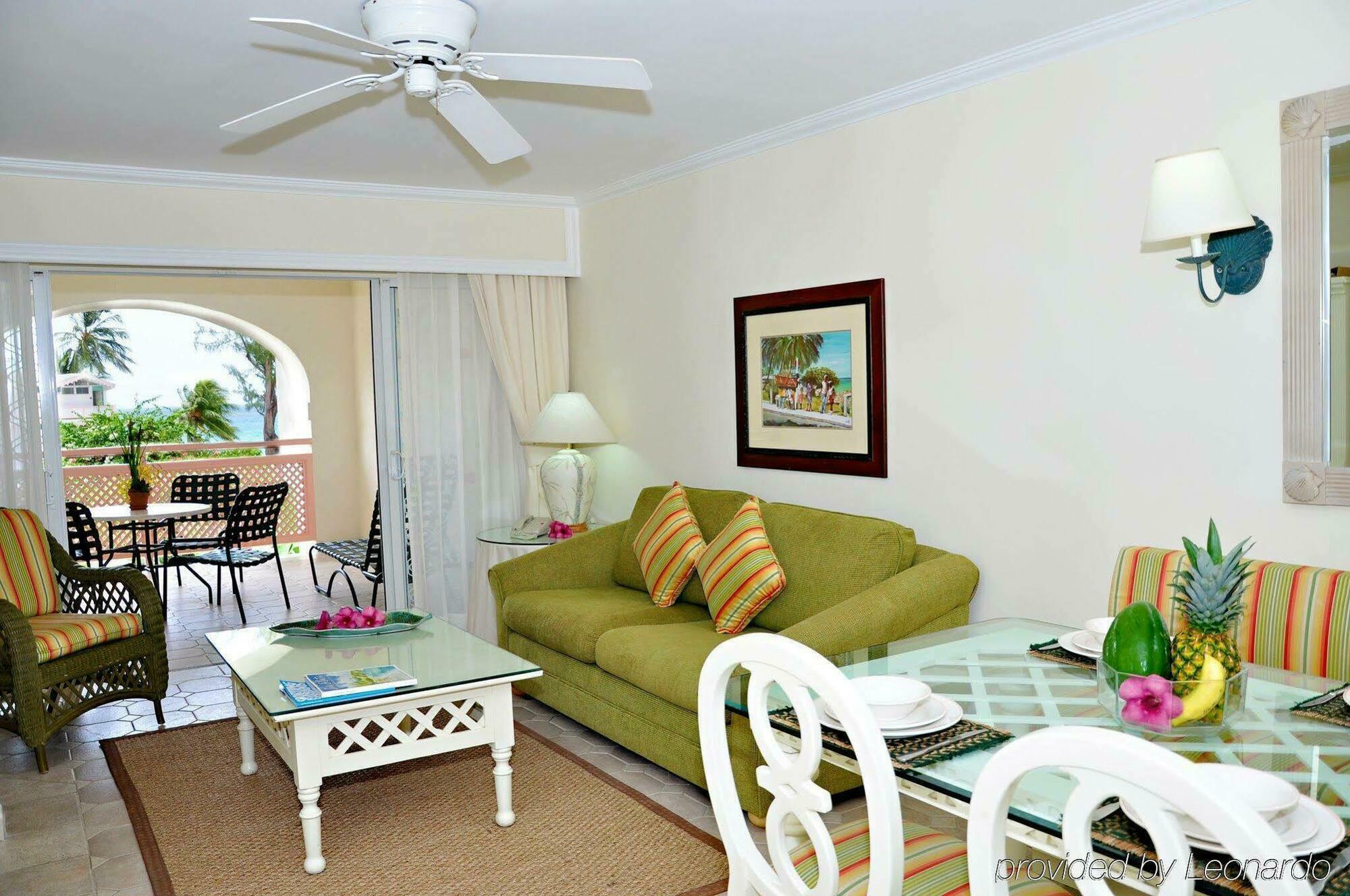 Bougainvillea Barbados كرايست تشيرش المظهر الخارجي الصورة